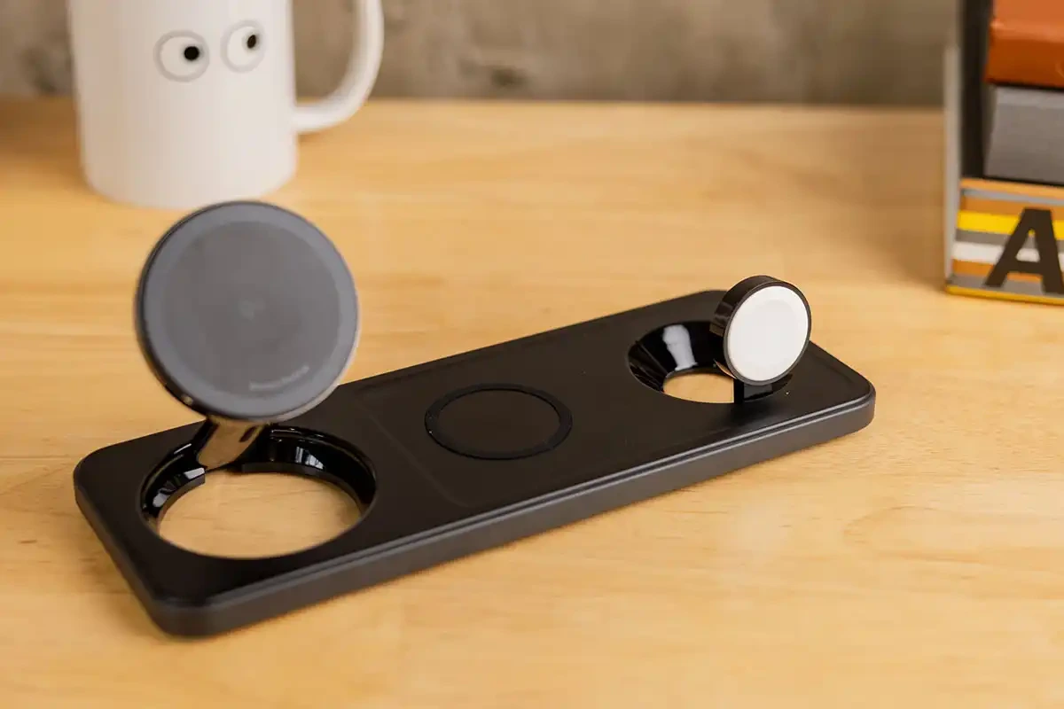 شارژر وایرلس 3 در 1 انکر Anker MagGo Wireless Charging Station 3 in 1 B25M1311 2 B25M1311 9